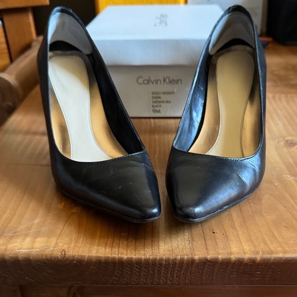 Calvin Klein Classic Black Heels - Picture 4 of 6